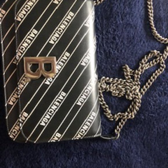 BELENCIAGA CROSS BODY BAG - Picture 6 of 6